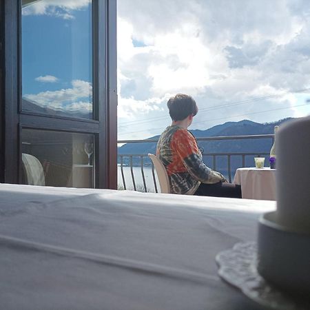 Aurora Suite Apartment Pettenasco Luaran gambar