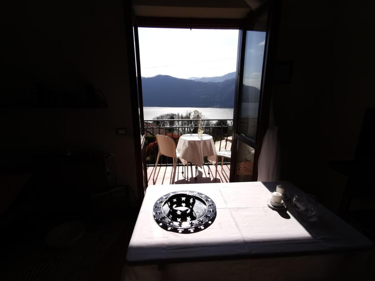 Aurora Suite Apartment Pettenasco Luaran gambar