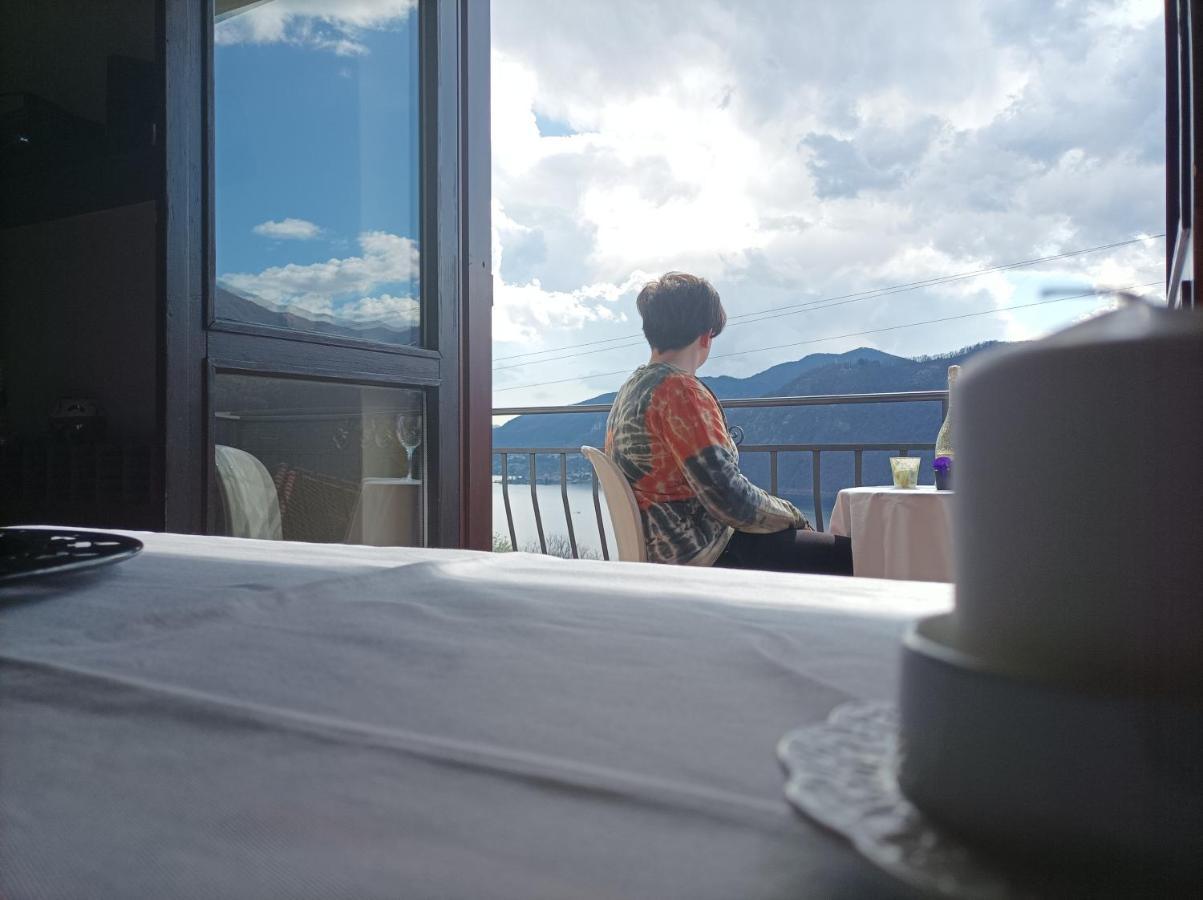 Aurora Suite Apartment Pettenasco Luaran gambar